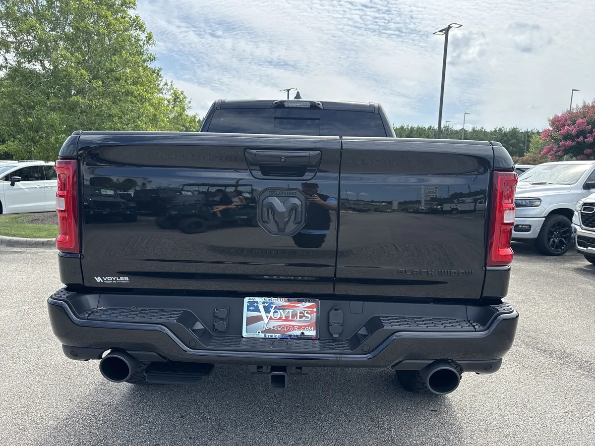 2026 Ram 1500 Laramie thumbnail 6