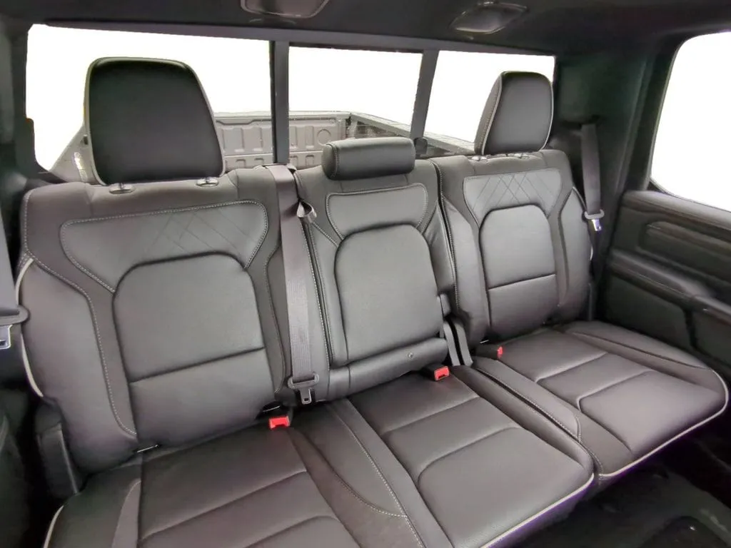 2026 Ram 1500 Limited thumbnail 17
