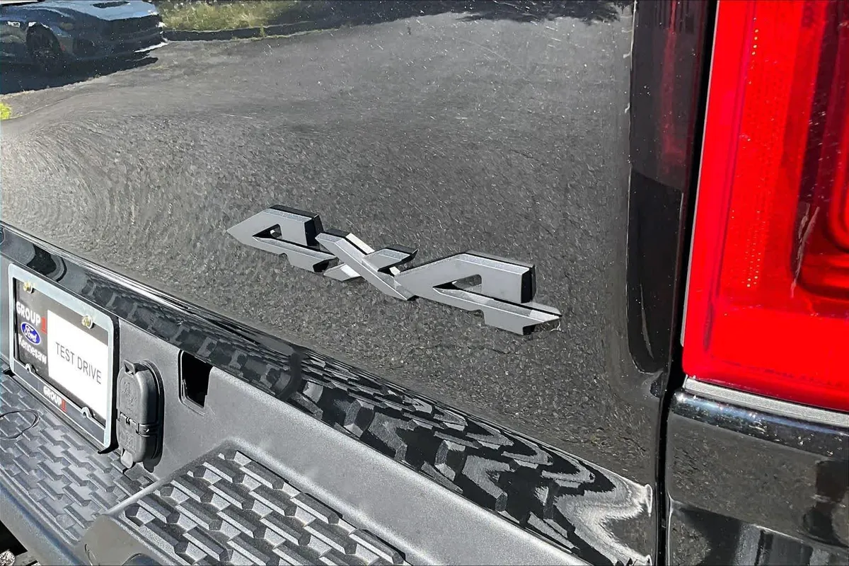 2026 Ram 1500 RHO thumbnail 10