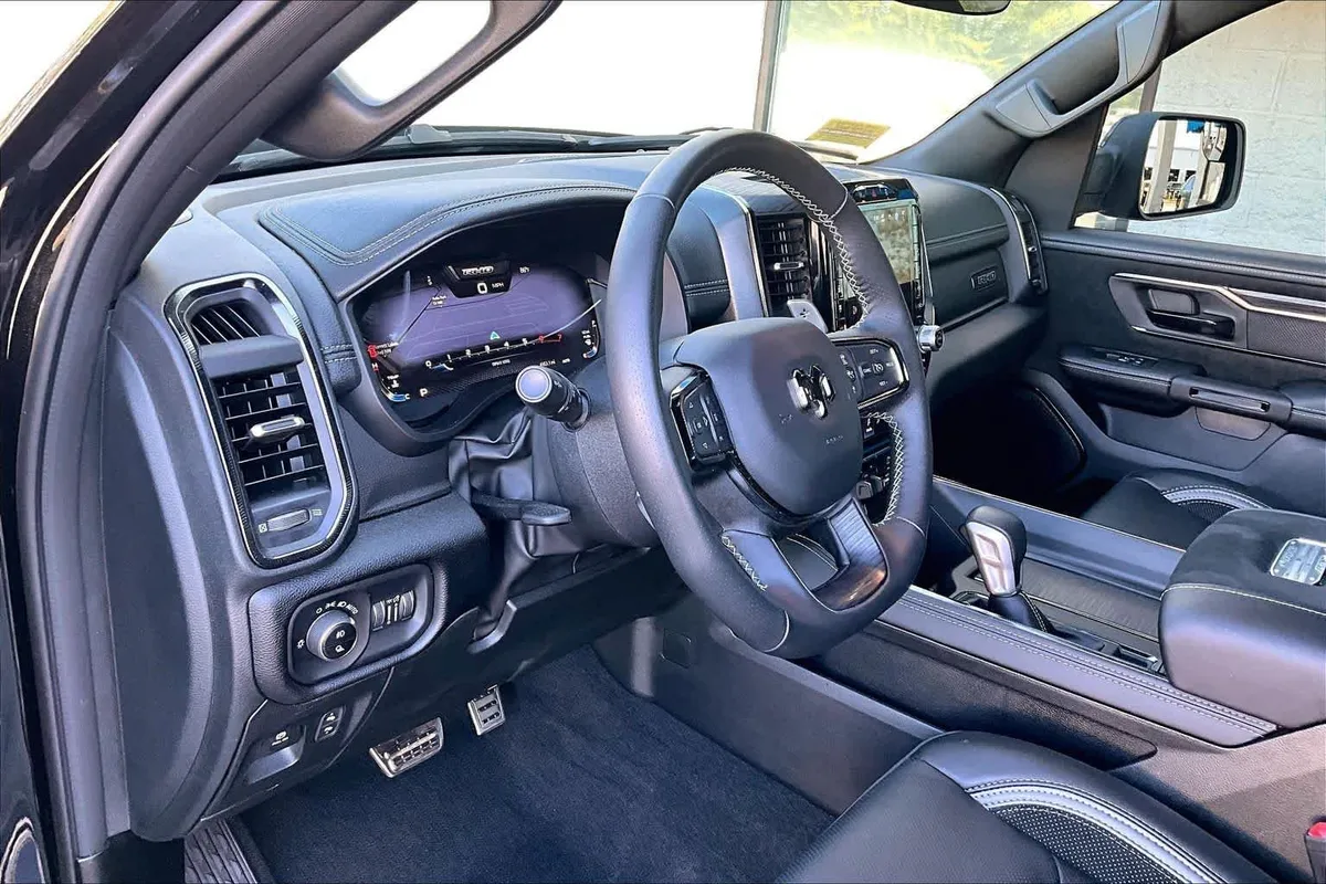 2026 Ram 1500 RHO thumbnail 17