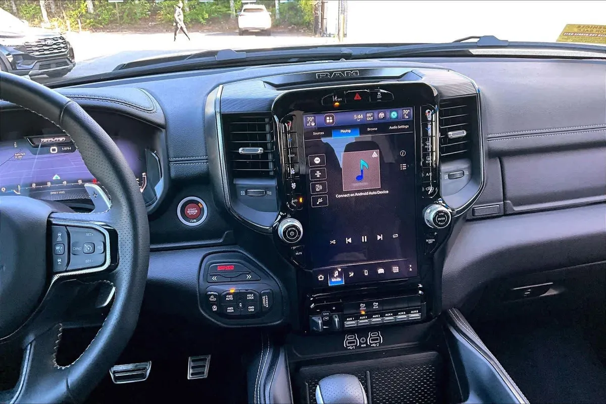 2026 Ram 1500 RHO thumbnail 7