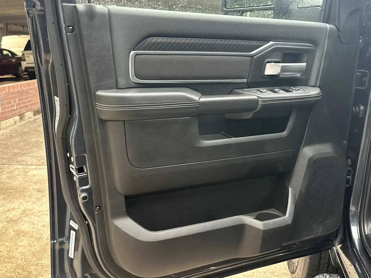 2026 Ram 2500 Big Horn thumbnail 12