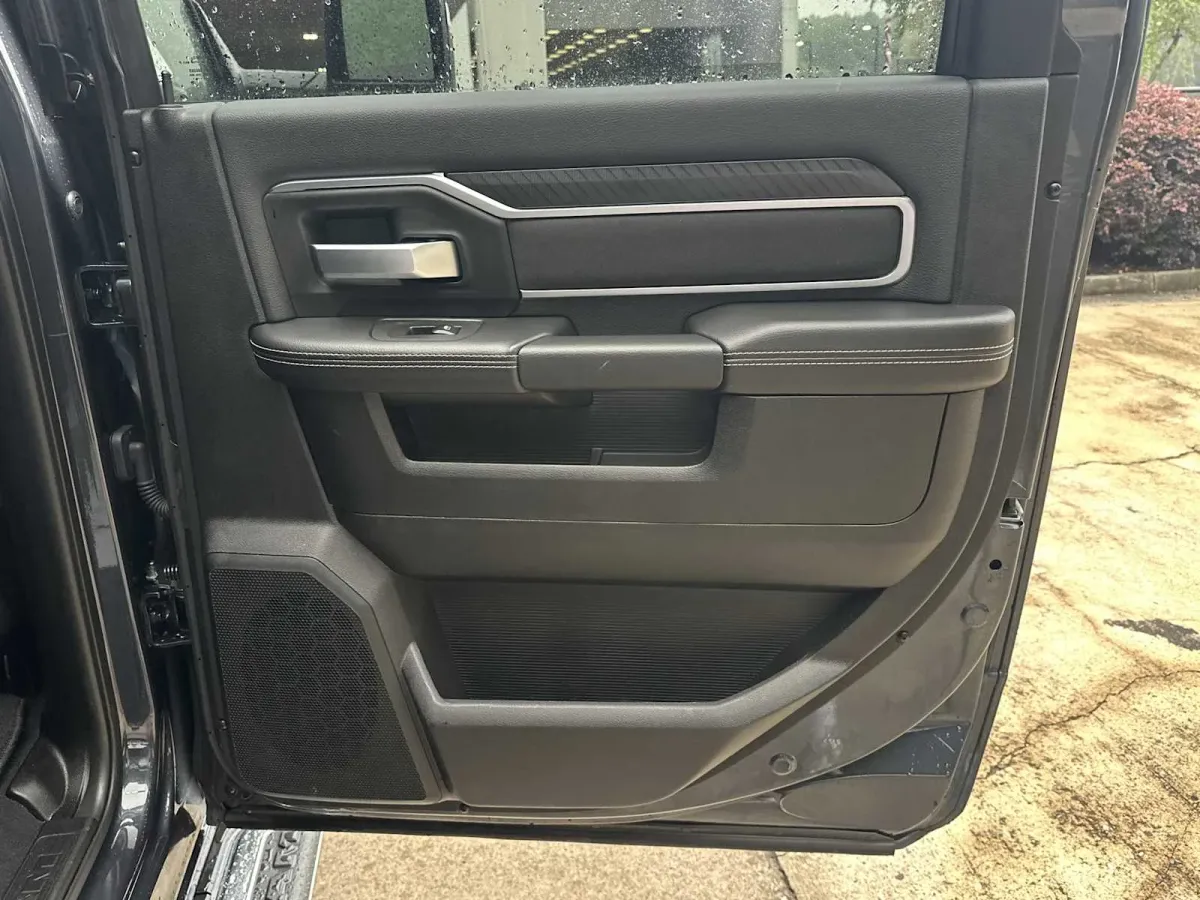 2026 Ram 2500 Big Horn thumbnail 19