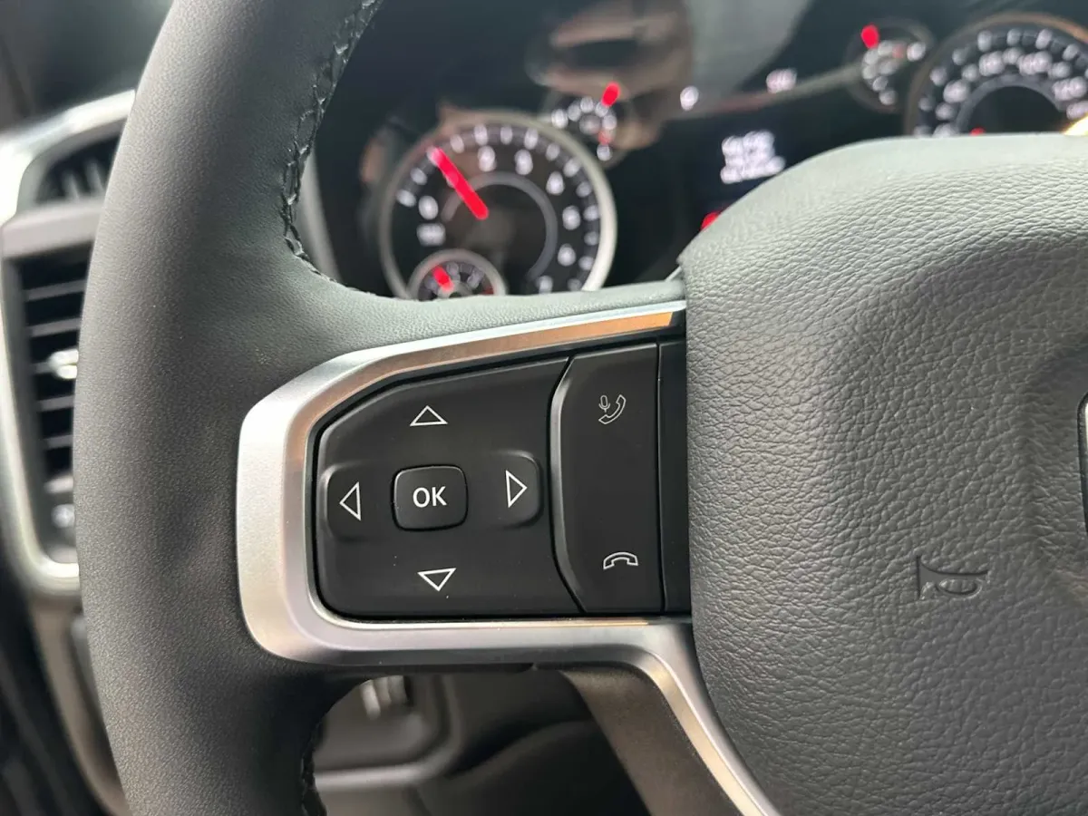 2026 Ram 2500 Big Horn thumbnail 27