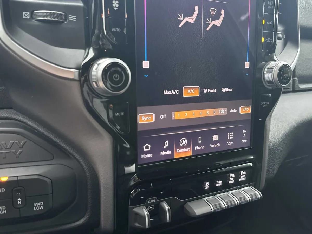 2026 Ram 2500 Big Horn thumbnail 31