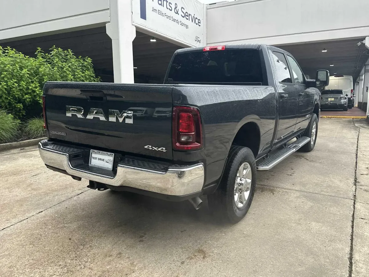 2026 Ram 2500 Big Horn thumbnail 8