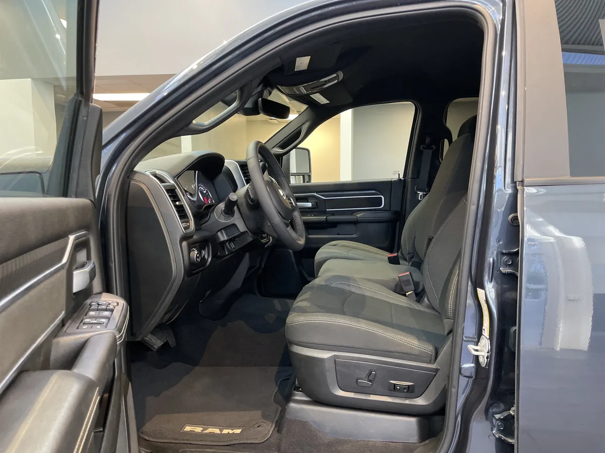 2026 Ram 2500 Big Horn thumbnail 17