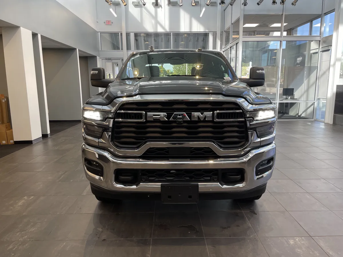 2026 Ram 2500 Big Horn thumbnail 2