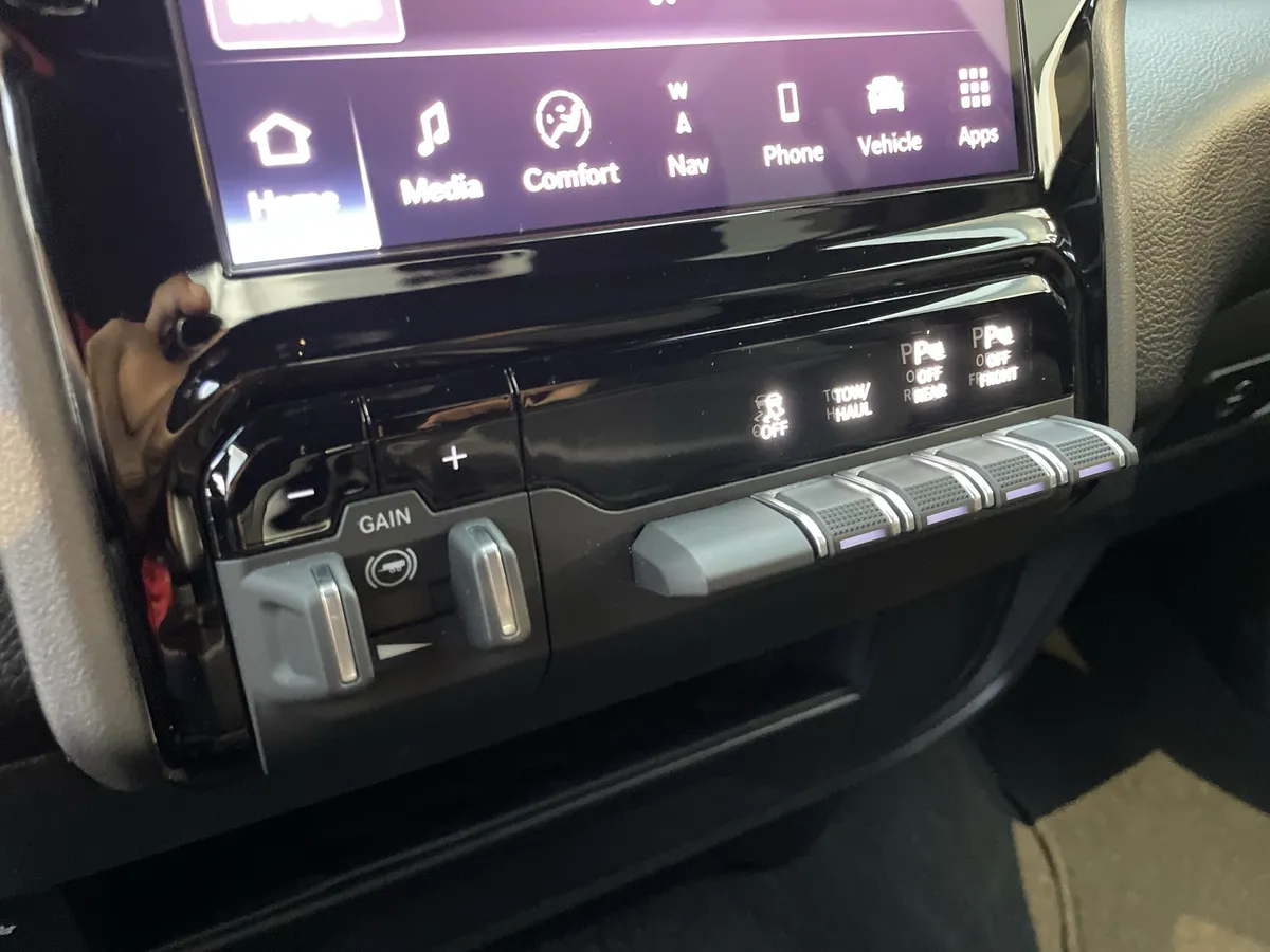 2026 Ram 2500 Big Horn thumbnail 28
