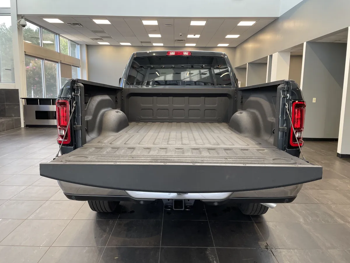 2026 Ram 2500 Big Horn thumbnail 35