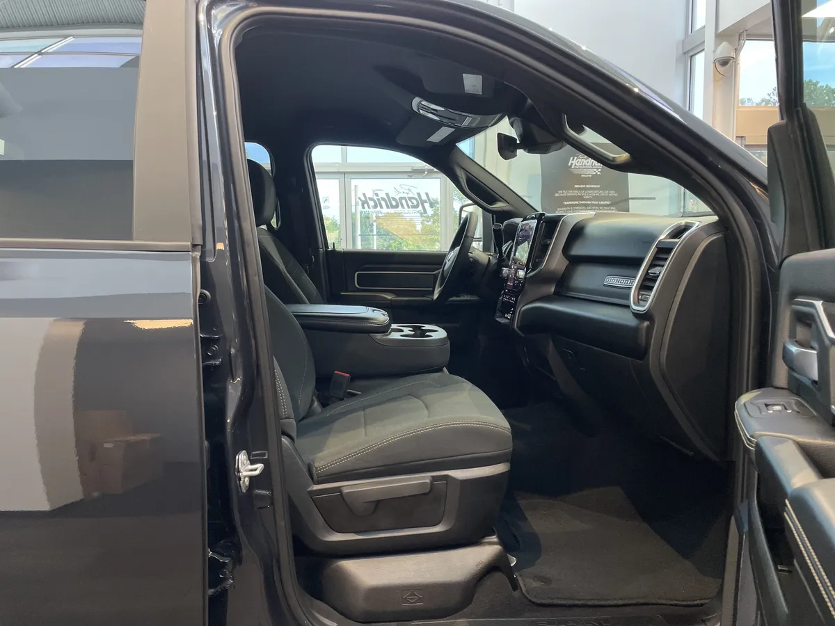 2026 Ram 2500 Big Horn thumbnail 36