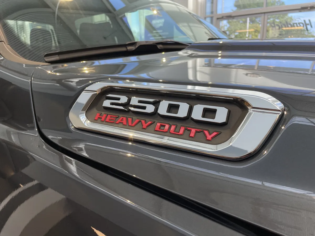 2026 Ram 2500 Big Horn thumbnail 38