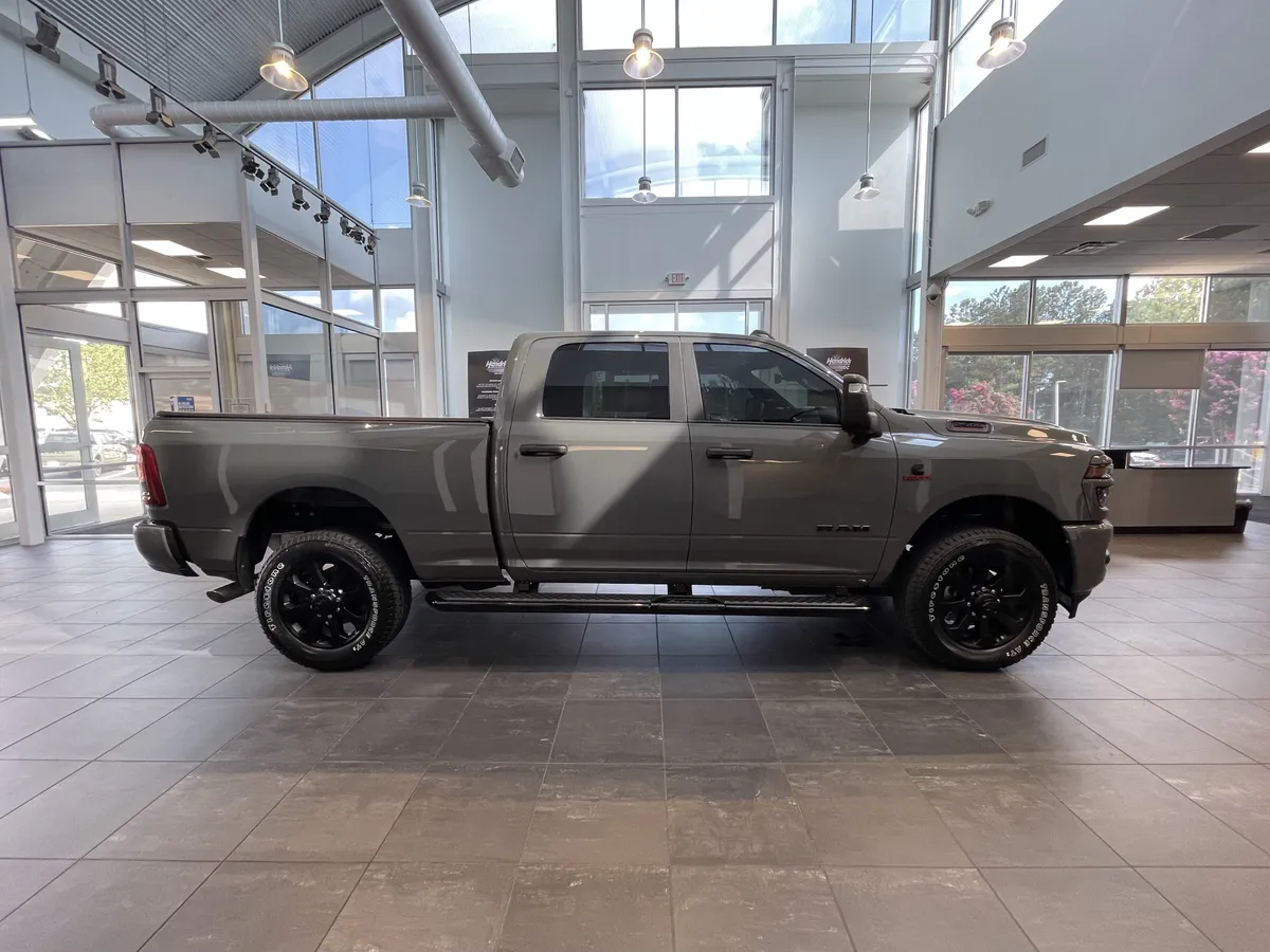 2026 Ram 2500 Big Horn thumbnail 11