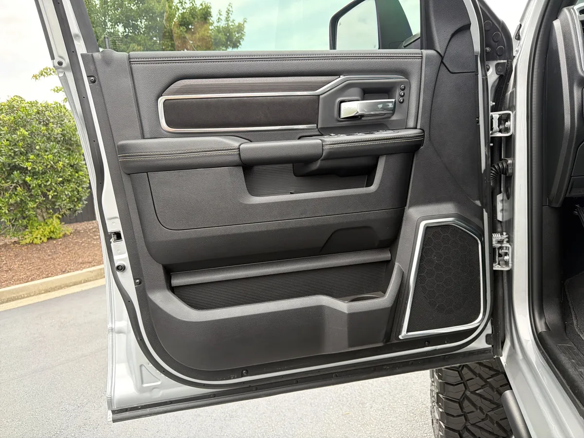 2026 Ram 2500 Laramie thumbnail 22