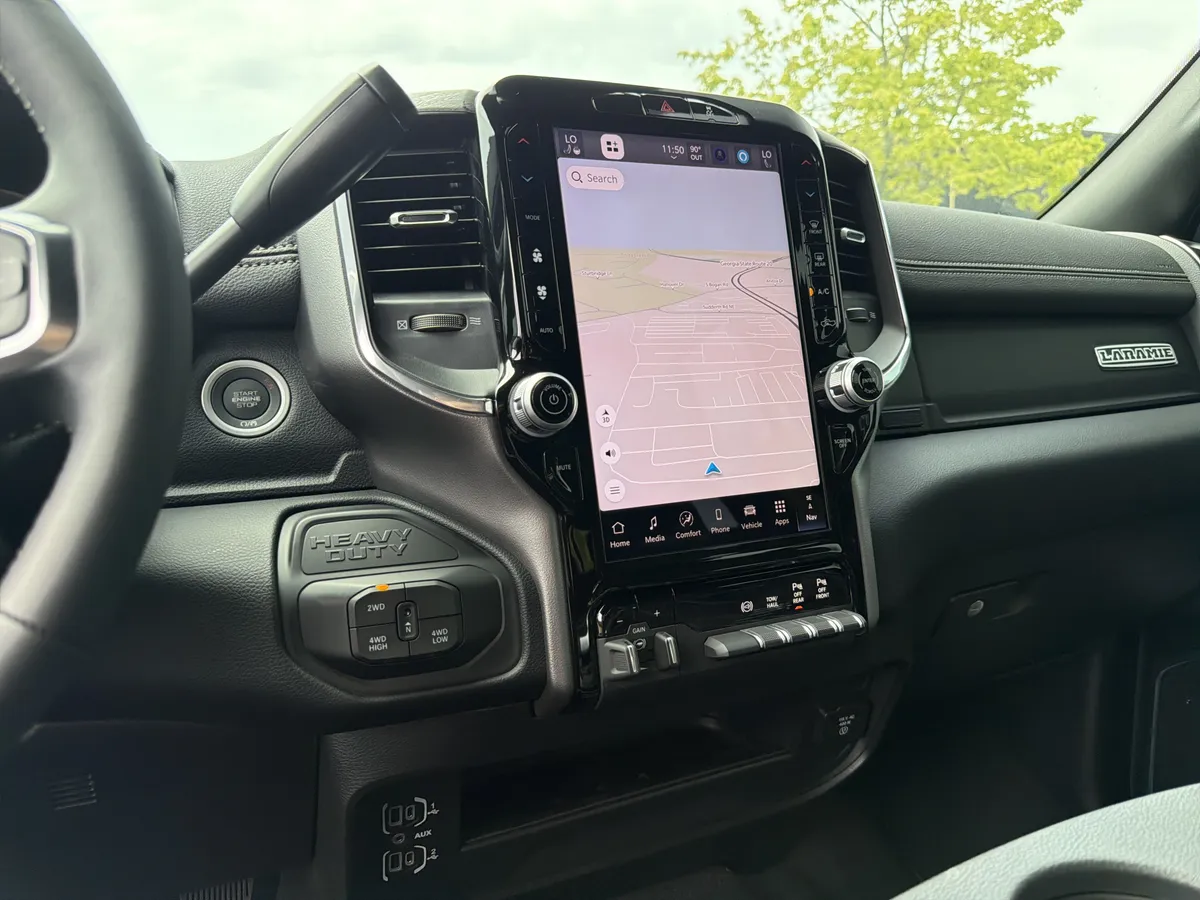 2026 Ram 2500 Laramie thumbnail 31