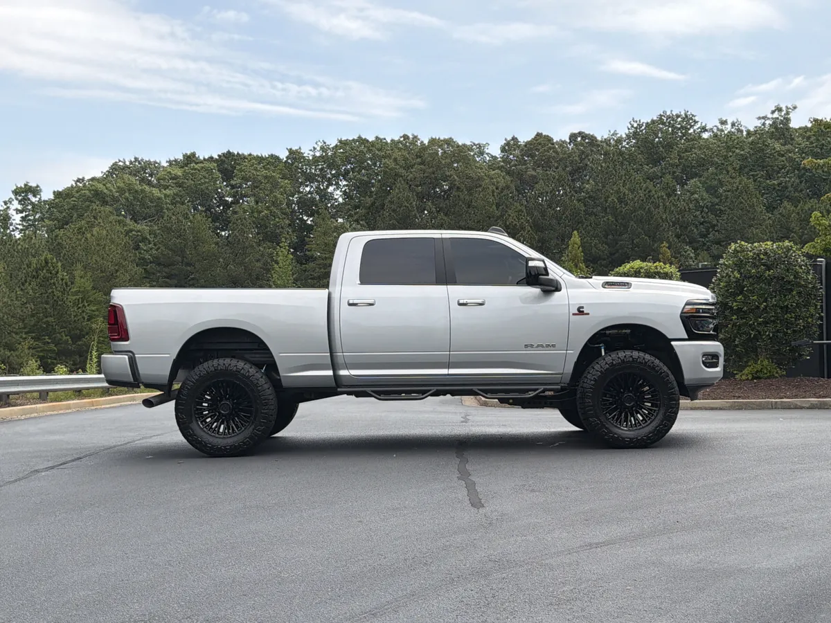 2026 Ram 2500 Laramie thumbnail 4