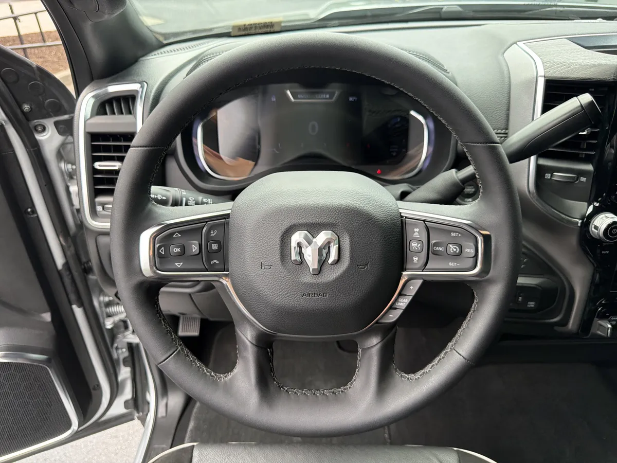 2026 Ram 2500 Laramie thumbnail 8