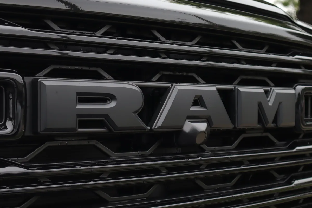 2026 Ram 3500 Laramie thumbnail 36