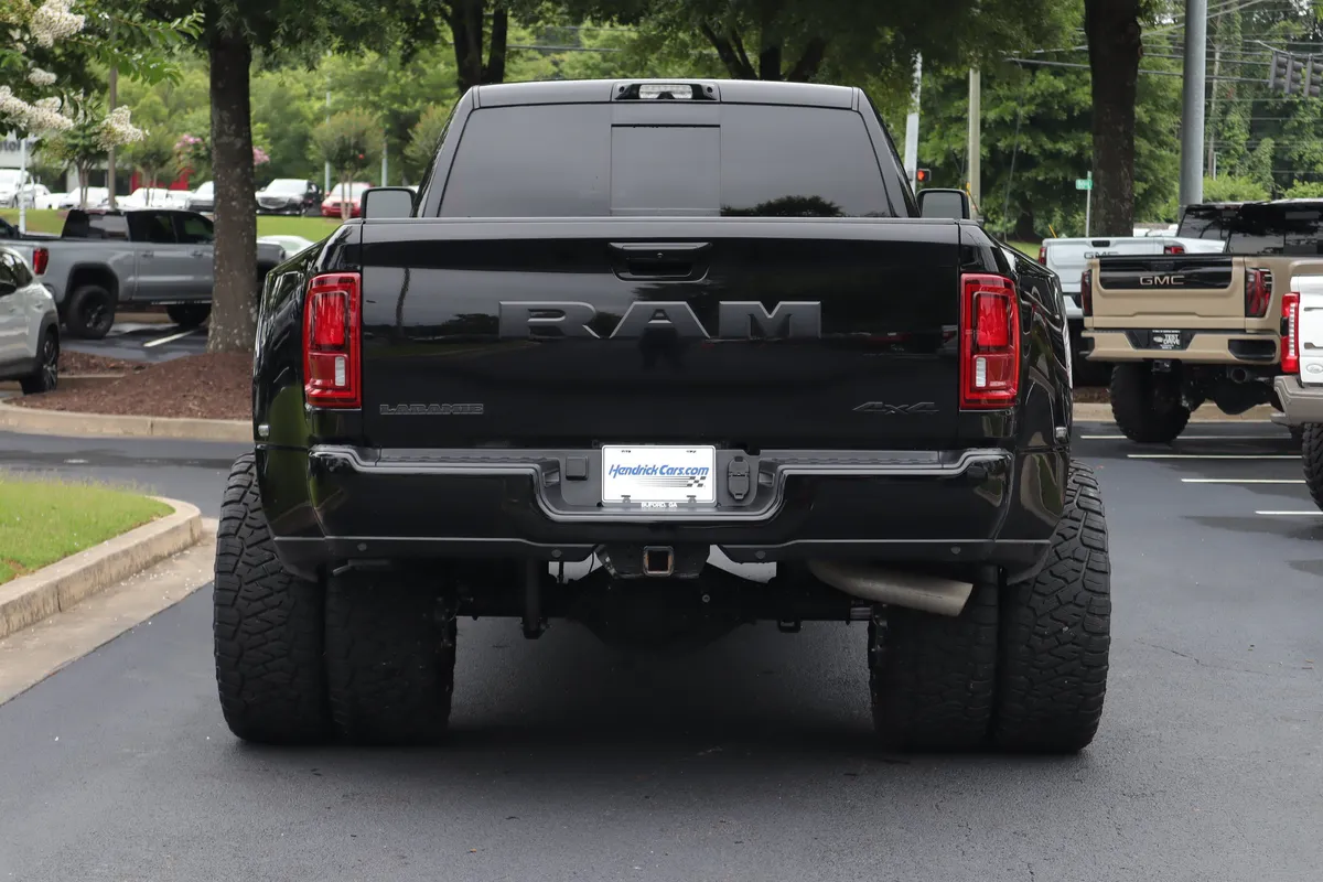 2026 Ram 3500 Laramie thumbnail 39