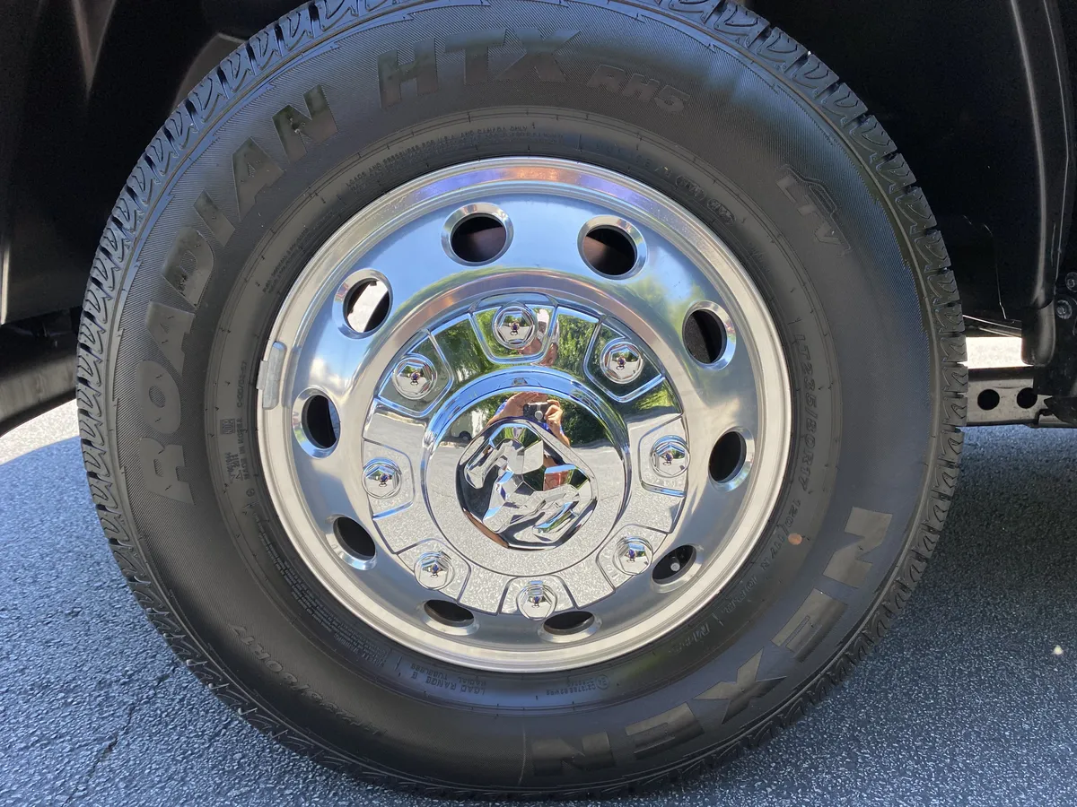 2026 Ram 3500 Limited thumbnail 12