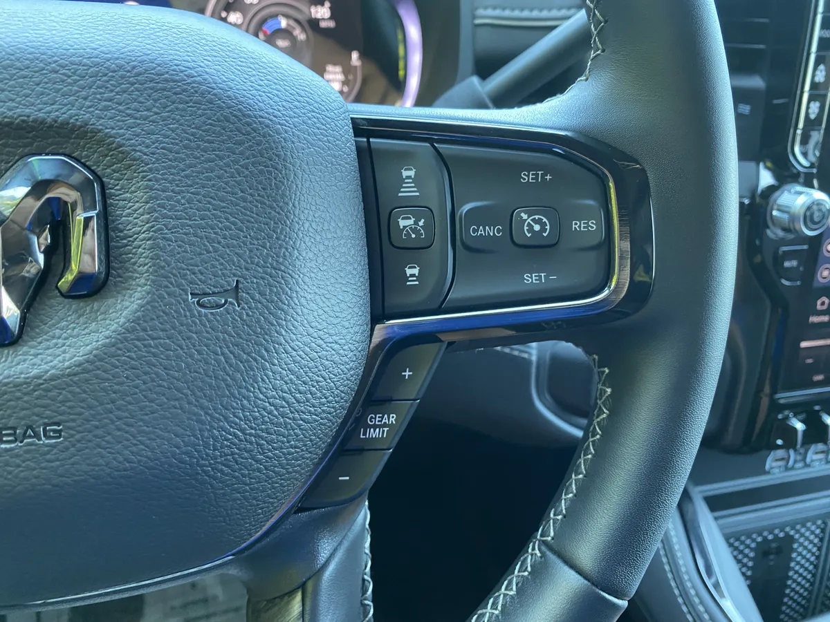 2026 Ram 3500 Limited thumbnail 19