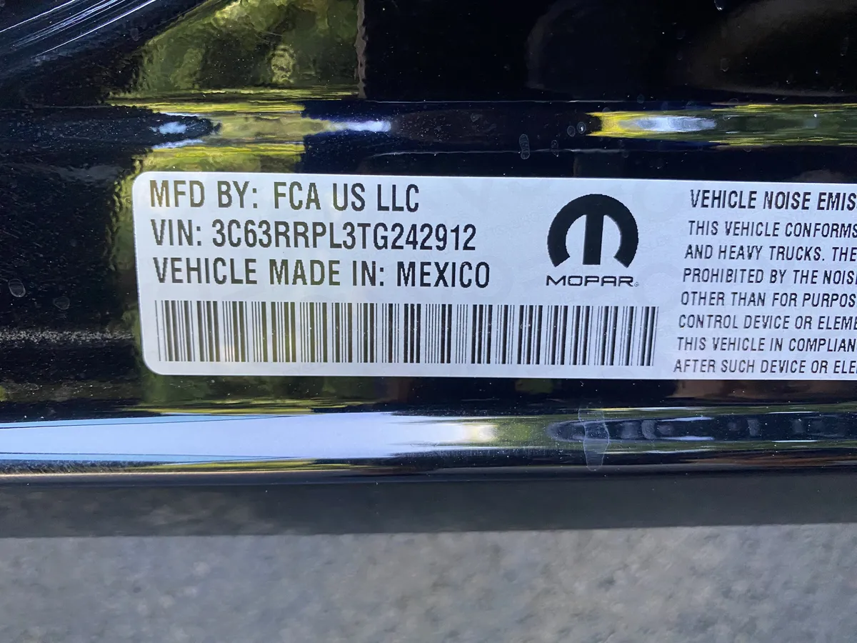 2026 Ram 3500 Limited thumbnail 40