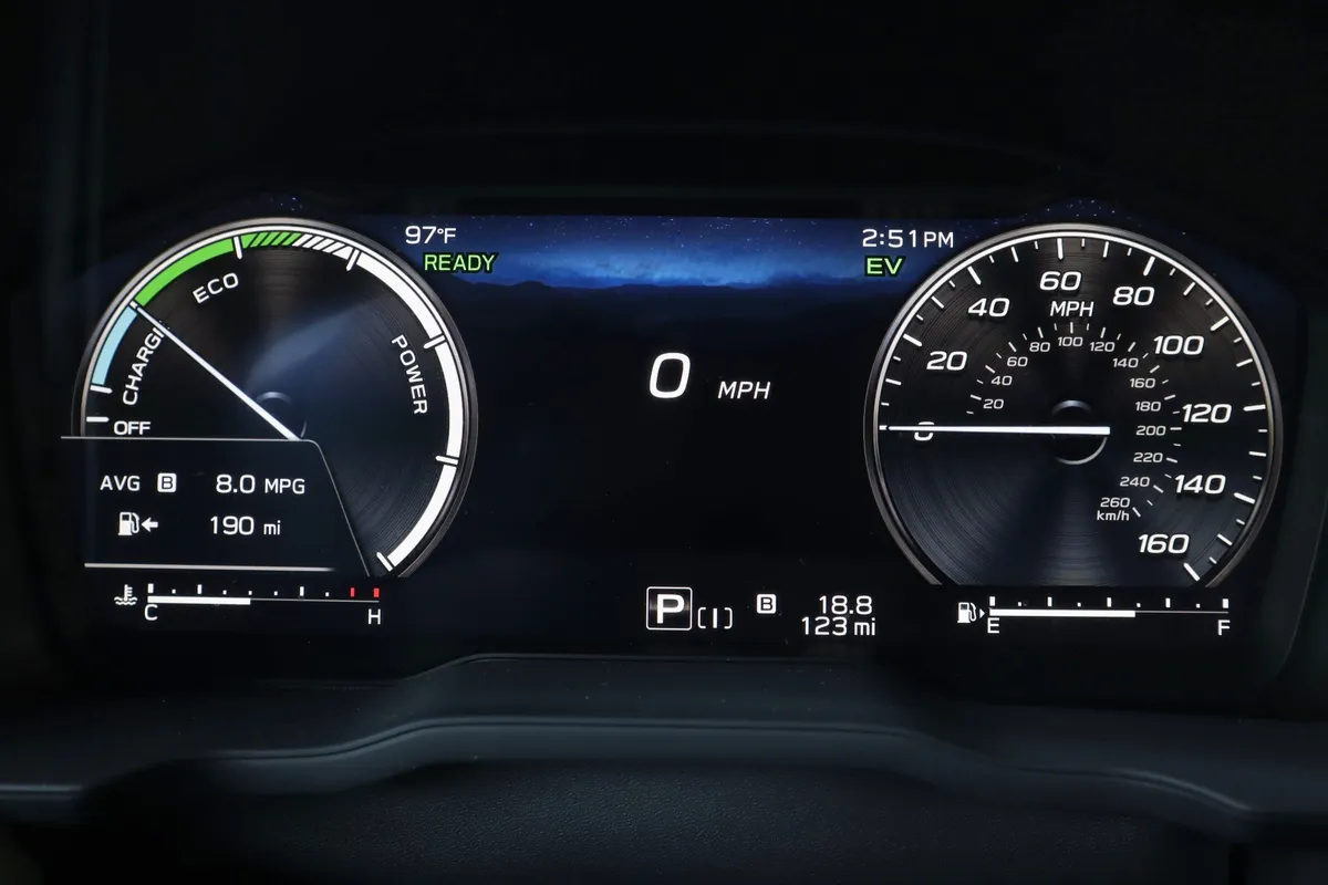 2026 Subaru Forester Limited Hybrid thumbnail 11