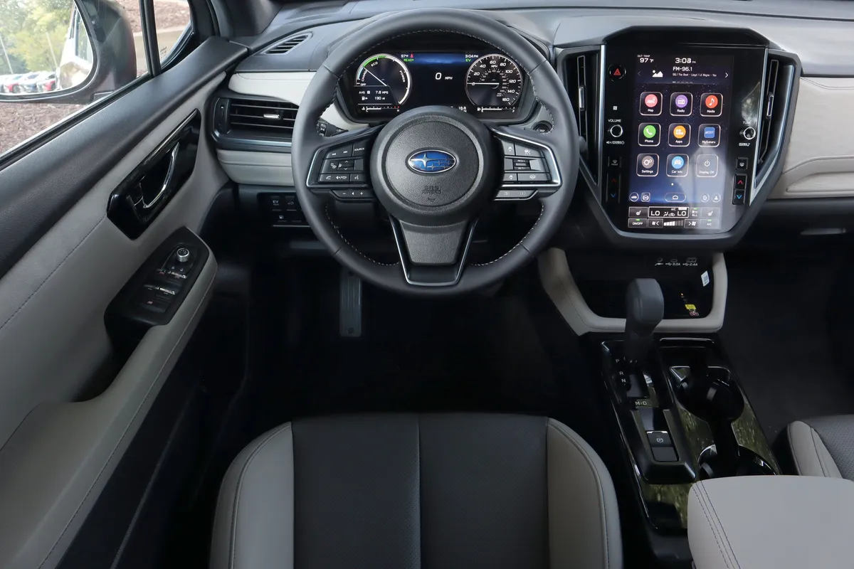 2026 Subaru Forester Limited Hybrid thumbnail 29