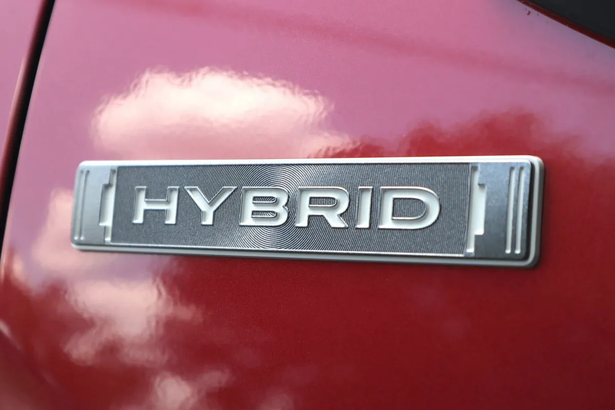 2026 Subaru Forester Limited Hybrid thumbnail 33