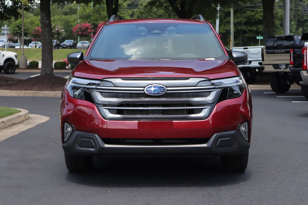 2026 Subaru Forester Limited Hybrid thumbnail 35