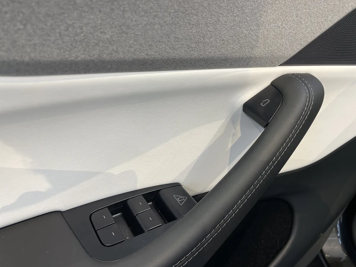2026 Tesla Model Y thumbnail 14