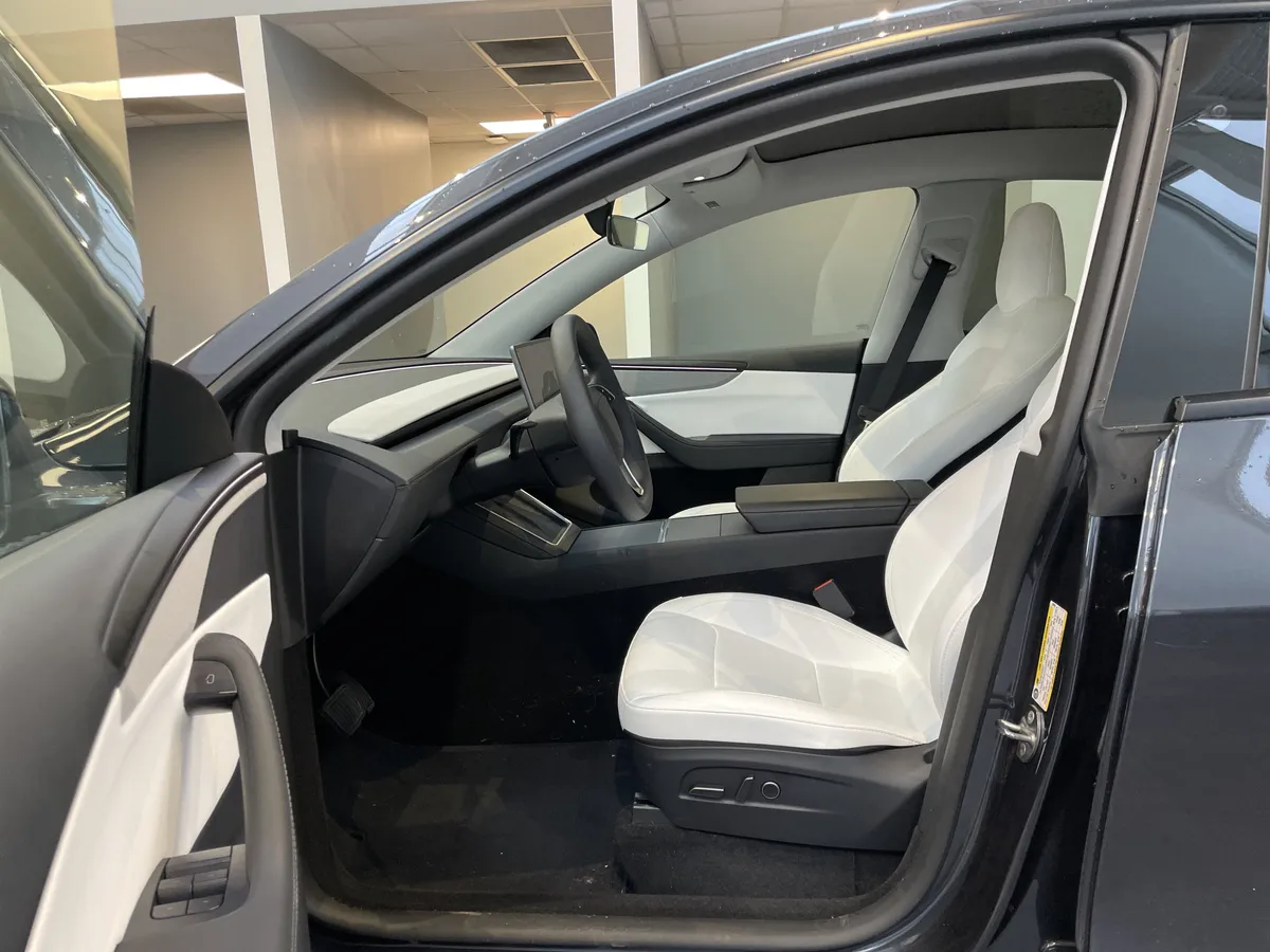 2026 Tesla Model Y thumbnail 15
