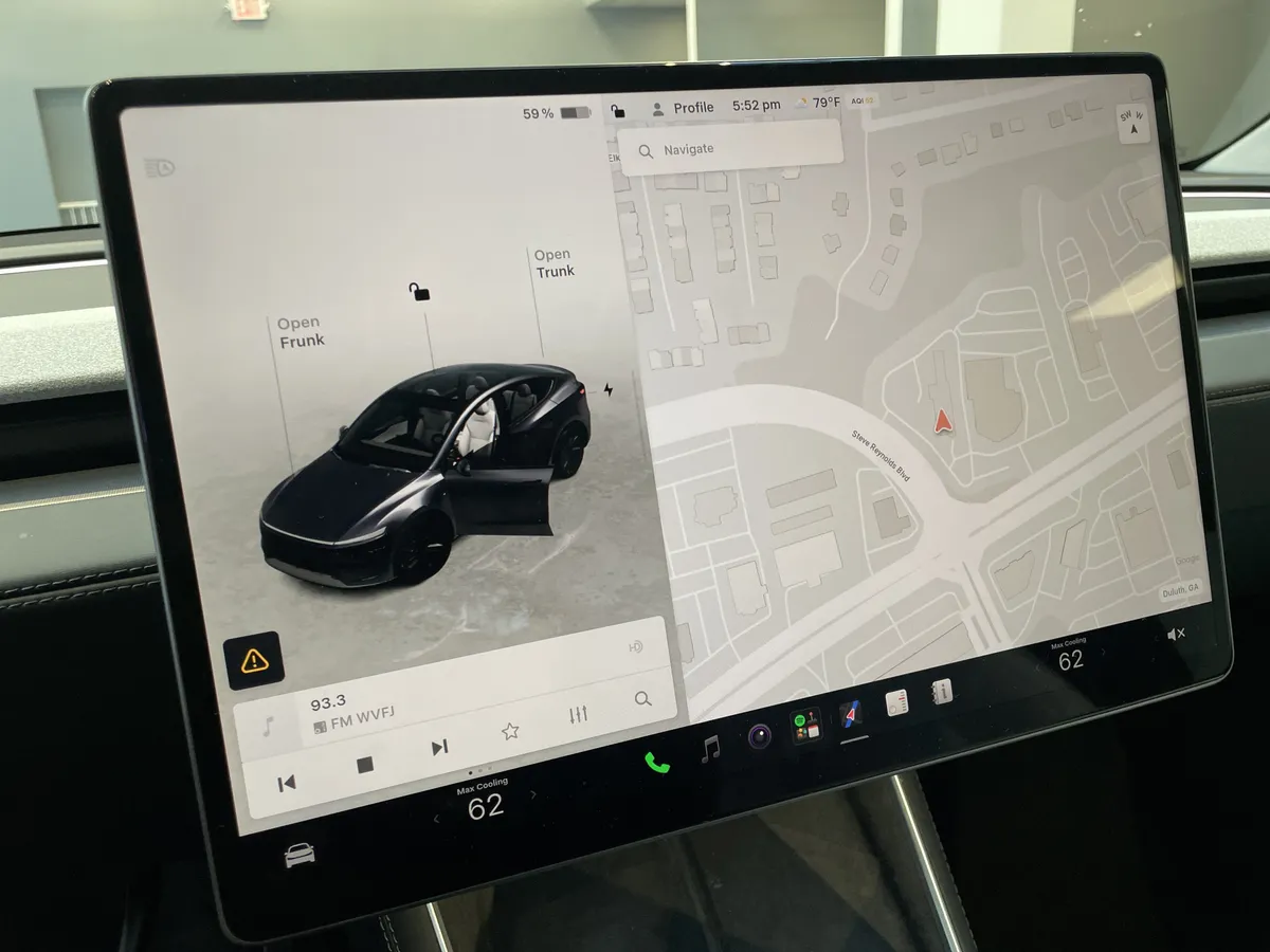 2026 Tesla Model Y thumbnail 25