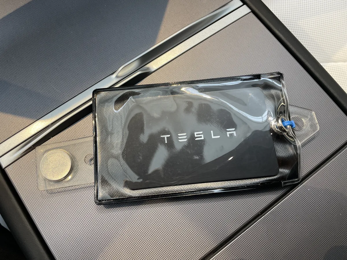 2026 Tesla Model Y thumbnail 39