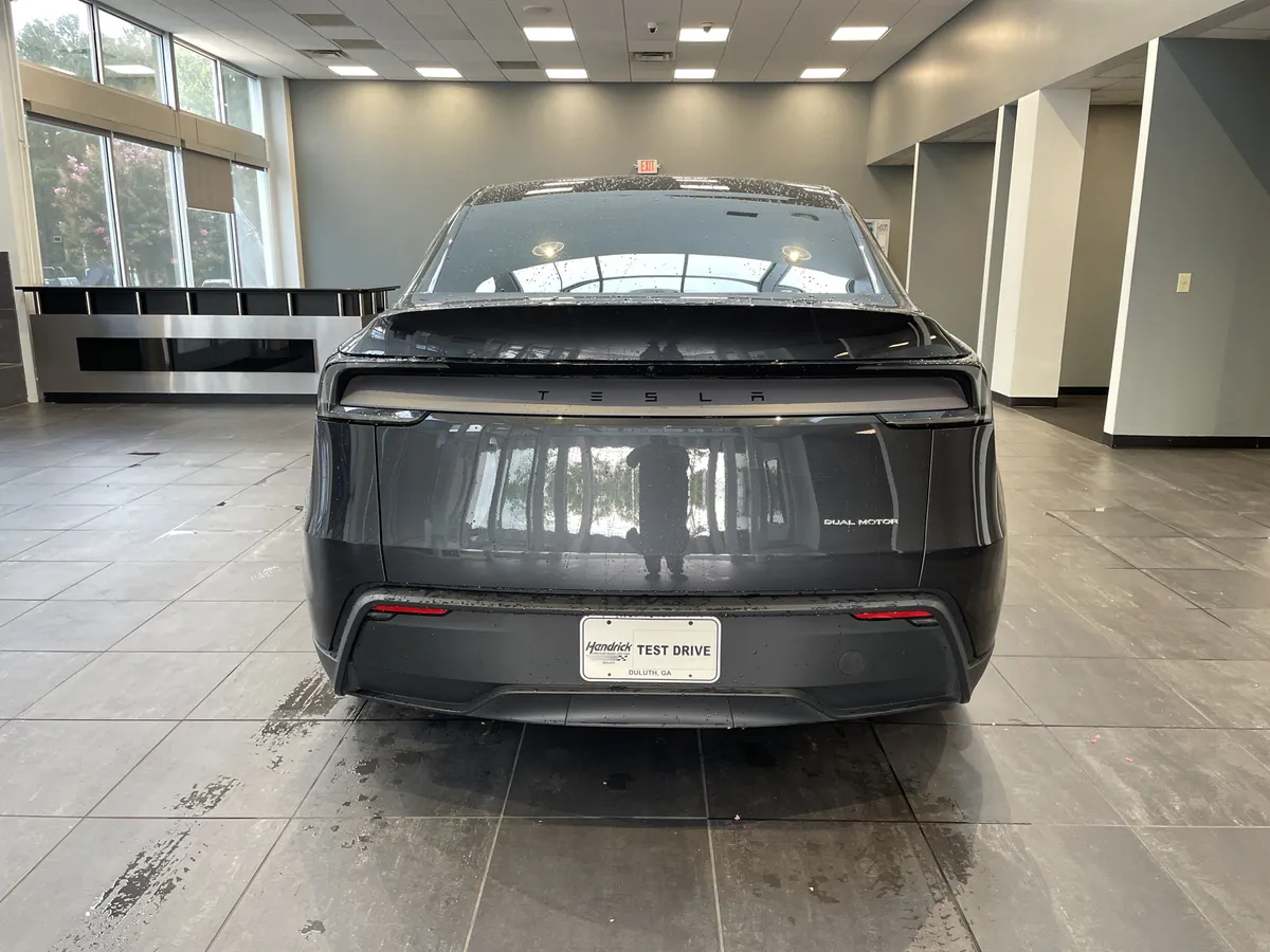 2026 Tesla Model Y thumbnail 8