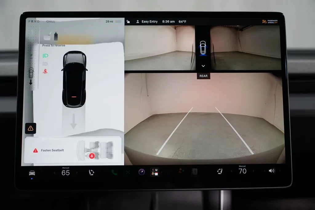 2026 Tesla Model Y Standard Range thumbnail 18