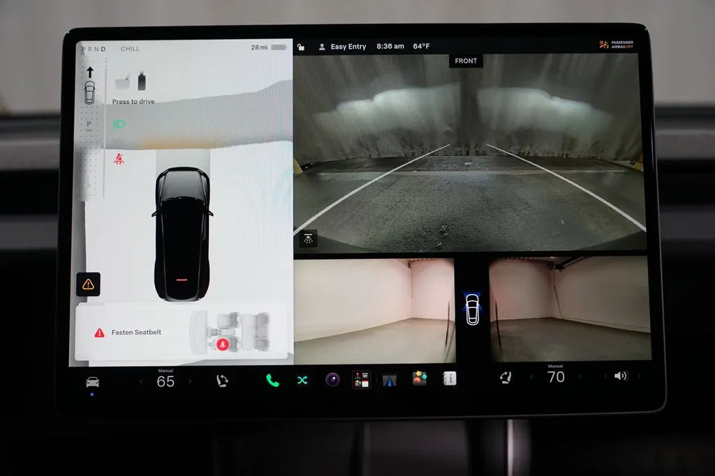2026 Tesla Model Y Standard Range thumbnail 19