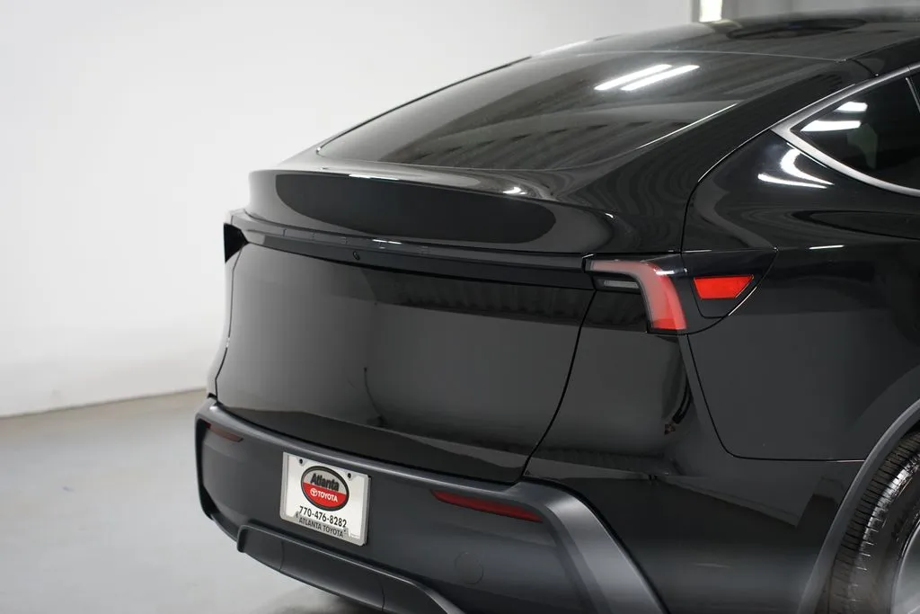 2026 Tesla Model Y Standard Range thumbnail 9