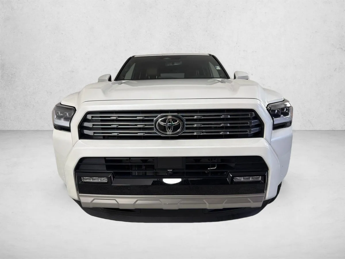 2026 Toyota 4Runner Hybrid Limited thumbnail 10