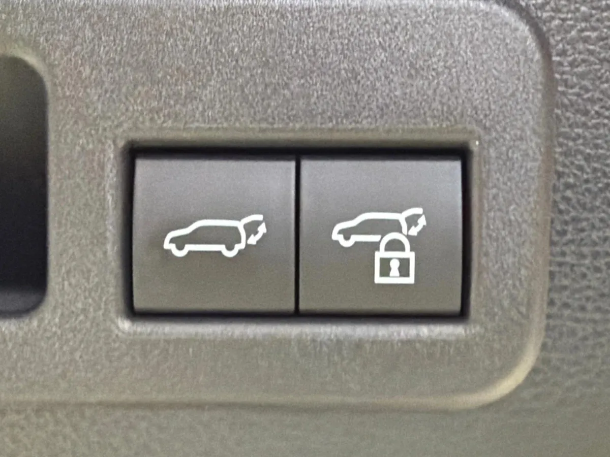 2026 Toyota 4Runner Hybrid Limited thumbnail 21