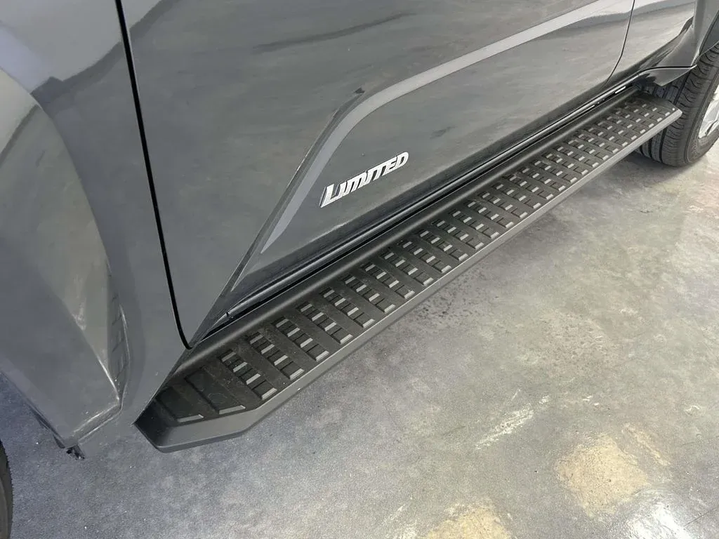 2026 Toyota 4Runner i-FORCE MAX Hybrid Limited thumbnail 10