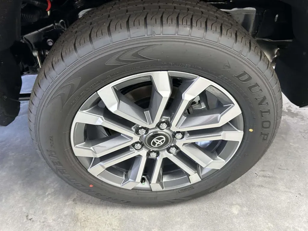 2026 Toyota 4Runner i-FORCE MAX Hybrid Limited thumbnail 11