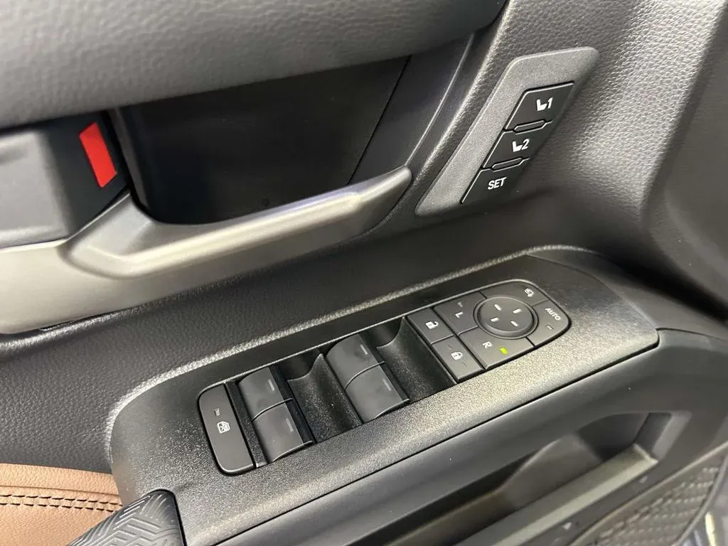 2026 Toyota 4Runner i-FORCE MAX Hybrid Limited thumbnail 19