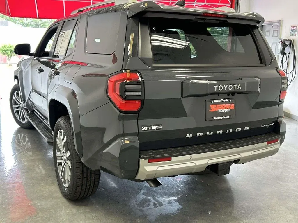 2026 Toyota 4Runner i-FORCE MAX Hybrid Limited thumbnail 5
