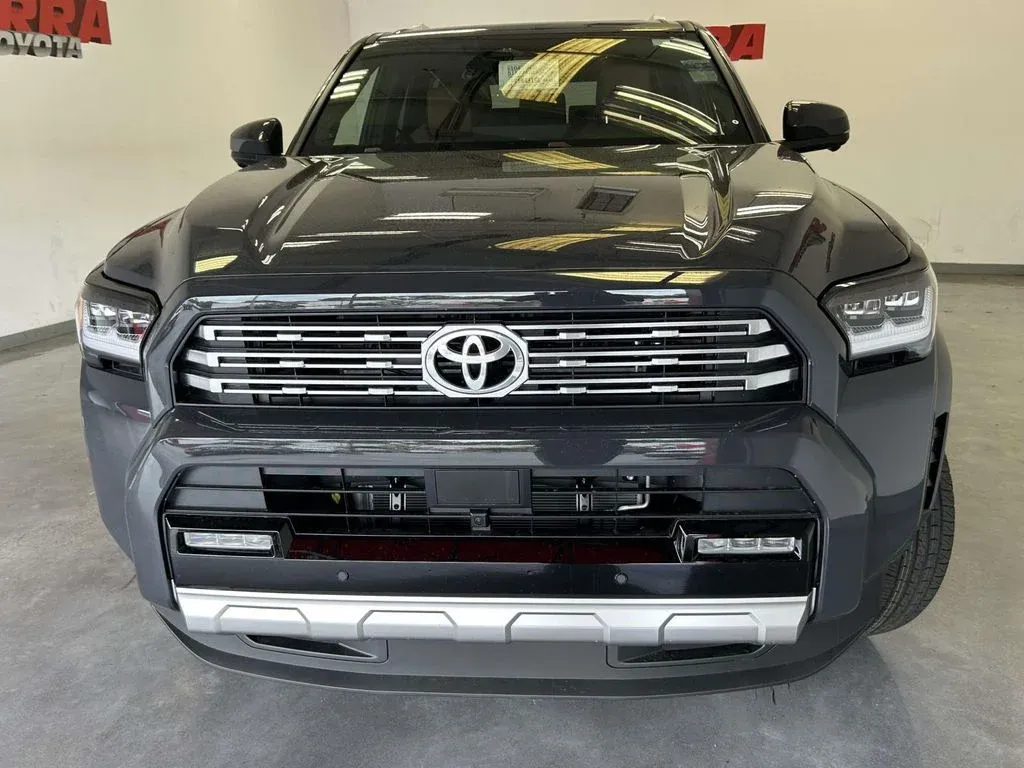 2026 Toyota 4Runner i-FORCE MAX Hybrid Limited thumbnail 8