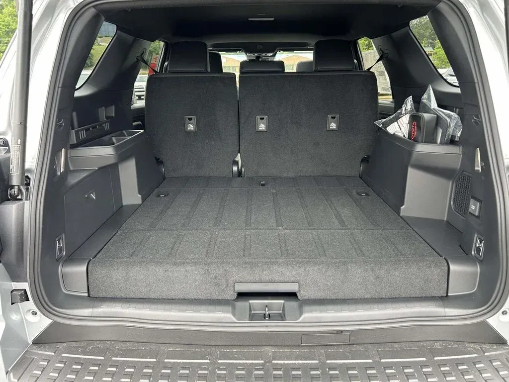 2026 Toyota 4Runner i-FORCE MAX Hybrid TRD Off Road Premium thumbnail 14