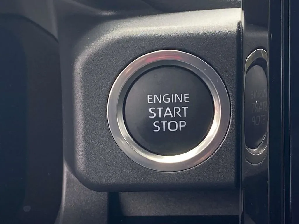 2026 Toyota 4Runner Limited thumbnail 33