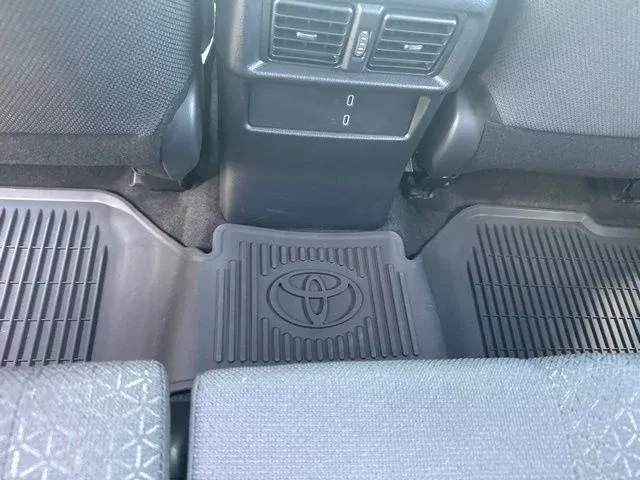 2026 Toyota 4Runner SR5 thumbnail 20