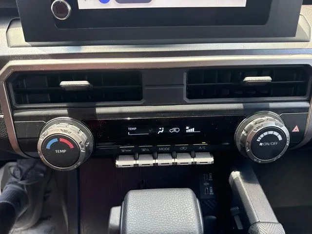 2026 Toyota 4Runner SR5 thumbnail 37