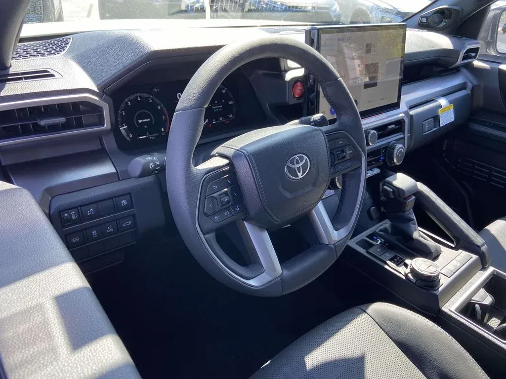 2026 Toyota 4Runner TRD Off-Road Premium thumbnail 13